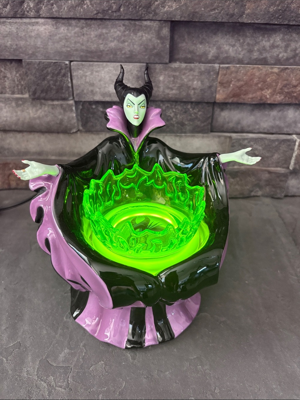 Scentsy Disney Maleficent Wax Warmer - Picture 2 of 8